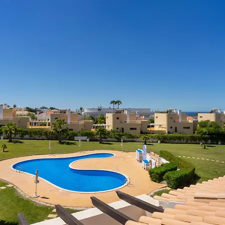 No Baia Village Com Piscina البوفيرا