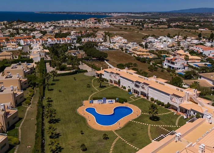 Ground Floor With Pool