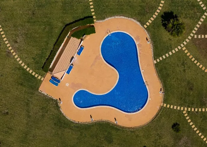 Ground Floor Apartment With Pool Apartament *