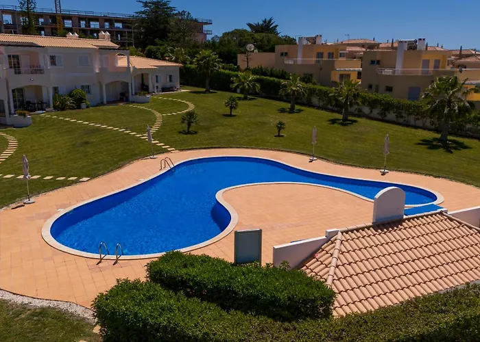 Apartment Ground Floor With Pool *