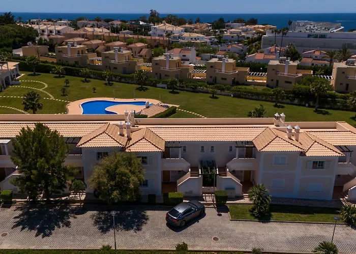 Ground Floor Apartment With Pool