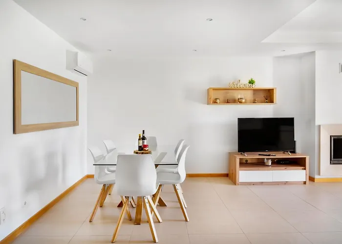 Ground Floor Apartment With Pool Apartament *