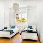 Ground Floor With Pool 아파트 *